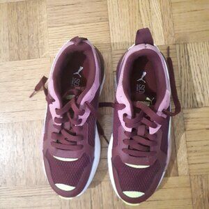 Puma Shoes - Size 6.5